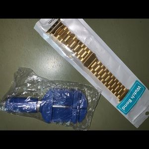 Gold colored watch band